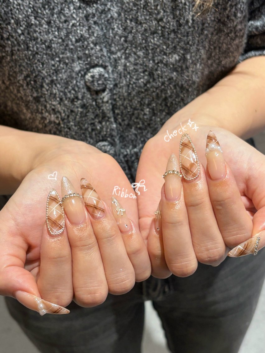 ネイル 持ち込み 星 希乃歌のネイルデザイン