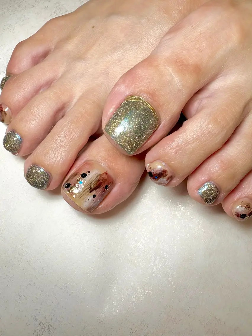 ネイル フットネイル ニュアンスネイル nana .のネイルデザイン