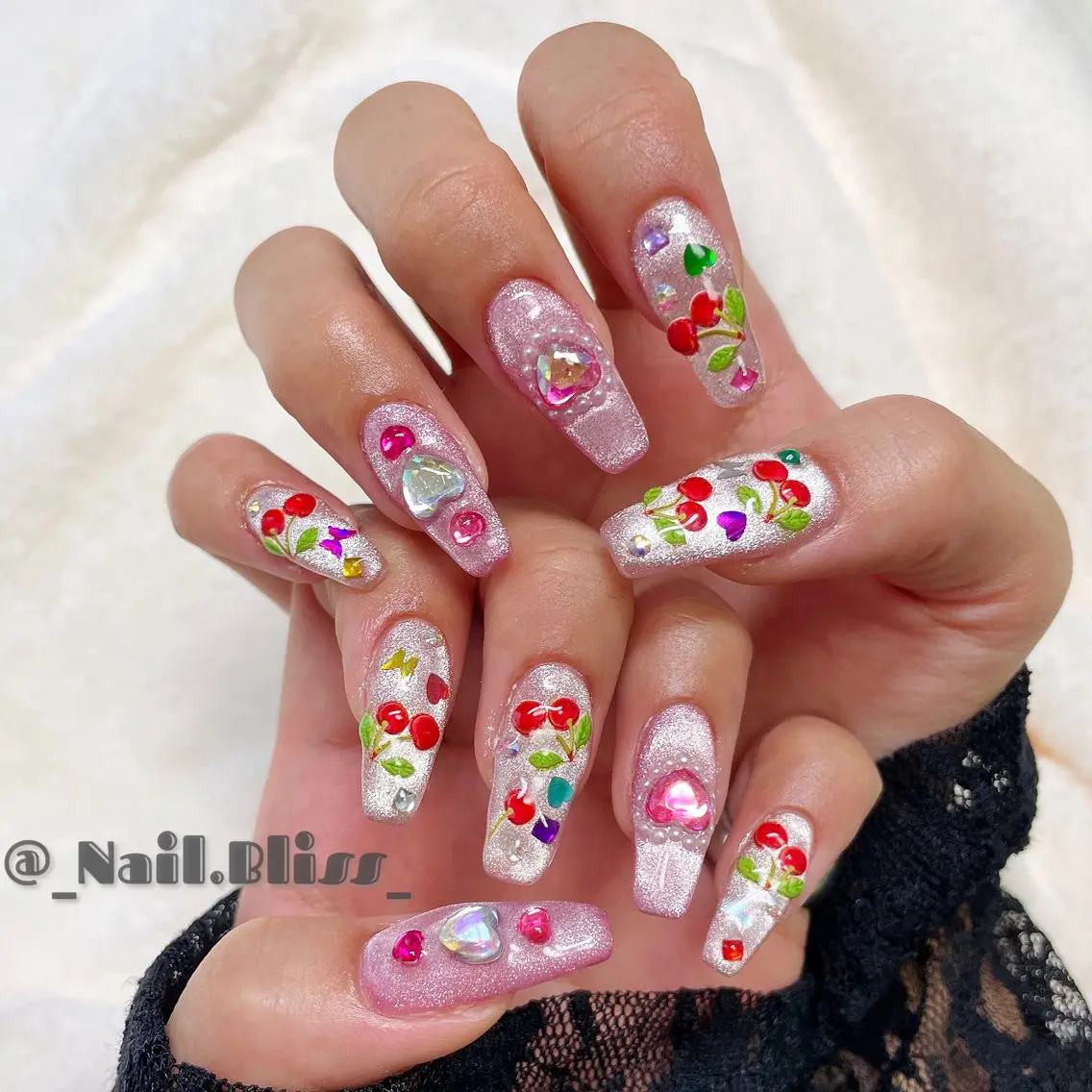 ネイル マグネットネイル 持ち込み ハンドネイル NAIL BLISSのネイルデザイン