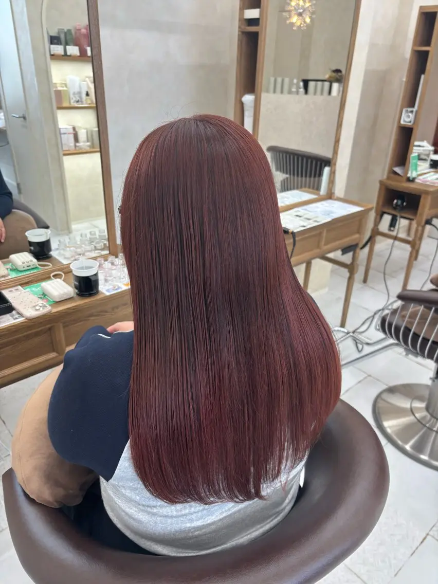 ロング カラー ボルドーカラー 髪質改善 トリートメント ヘアカラー トリートメント ブリーチなしカラー/ 暖色カラー/艶カラーのヘアスタイル