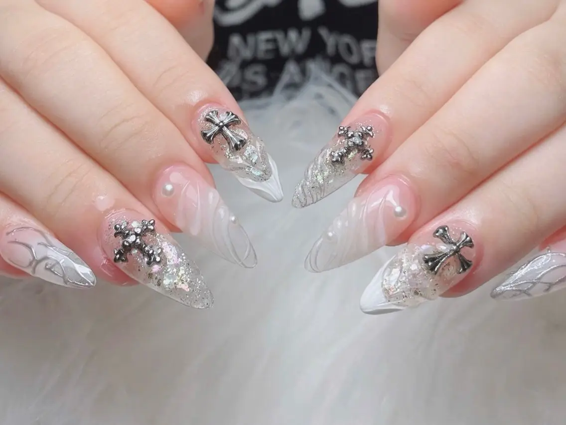ネイル オーロラネイル ボルドー ブラウン 氷ネイル・うるうるネイル キラキラネイル ハンドネイル Sora  Nail 長さ出し専門店のネイルデザイン