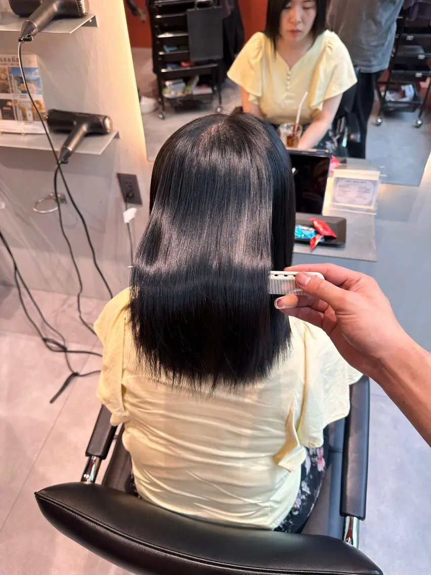 ミディアム 縮毛矯正 トリートメント ✨ハイトーンカラー 💫ayumuのヘアスタイル