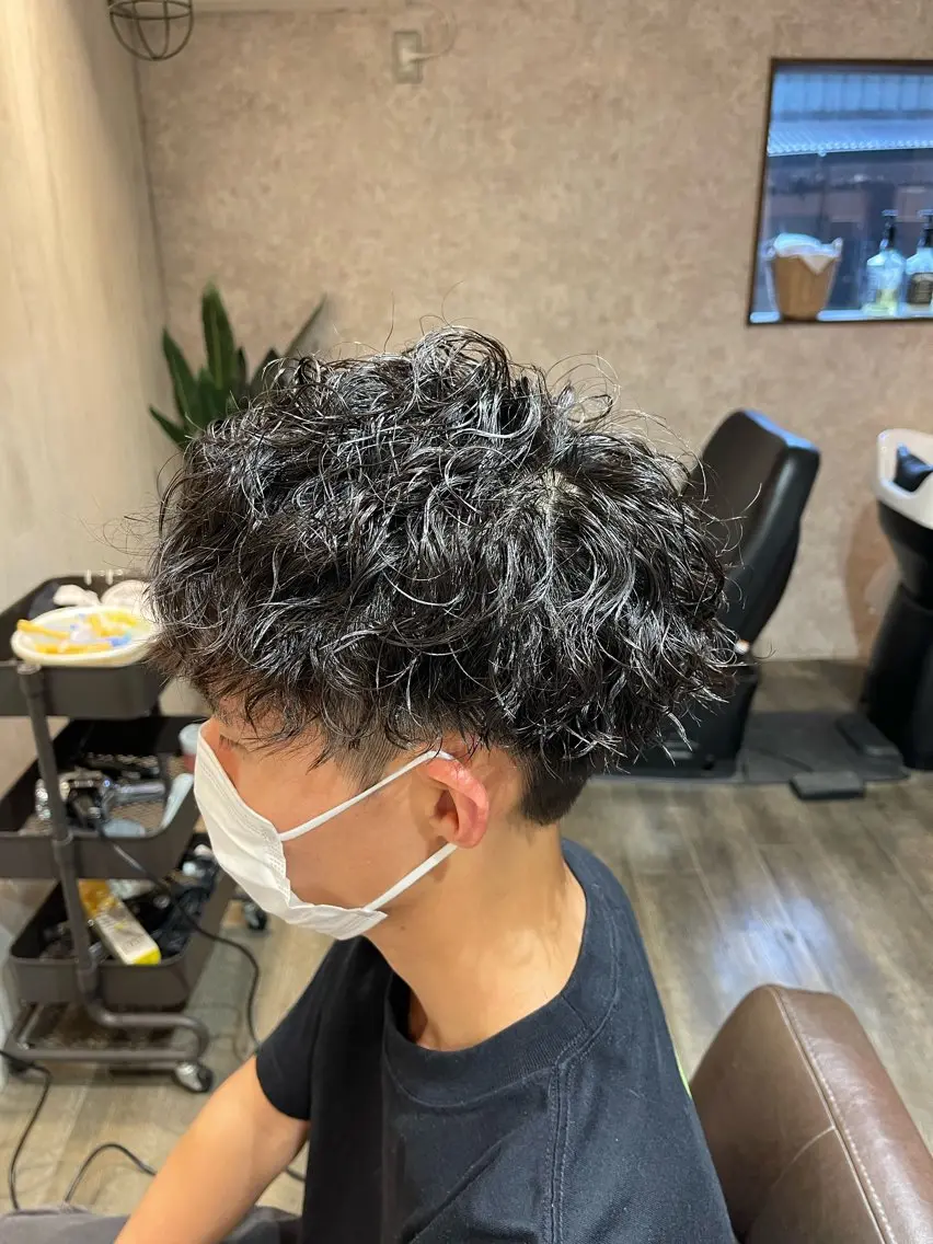 ミディアム パーマ メンズ 田中 識啓のヘアスタイル