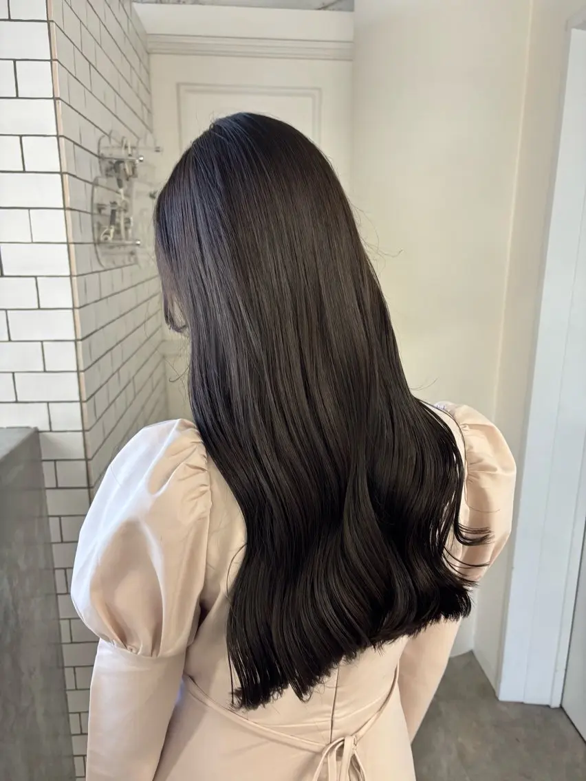 ロング カラー カット ヘアカラー トリートメント 透明感・暗髪 梅田・増田のヘアスタイル
