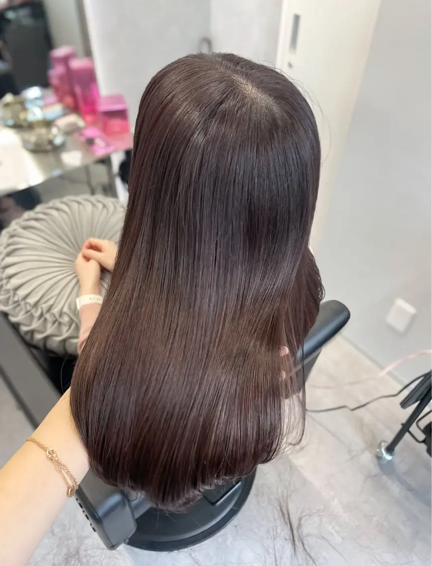 ロング fuwari 美白ショコラカラーのヘアスタイル