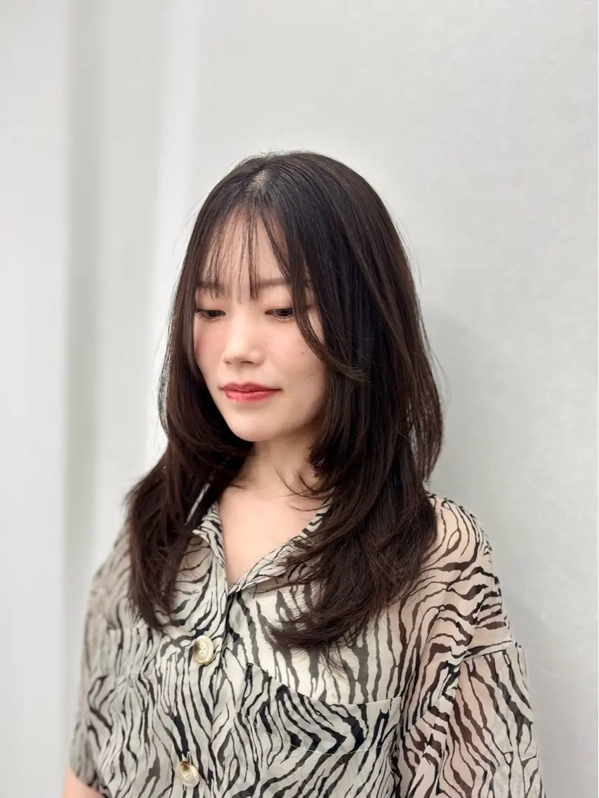 ロング 韓国風ヘア レイヤーカット カット トリートメント 髪質改善🫧艶カラー 🫧💙佐藤真優のヘアスタイル