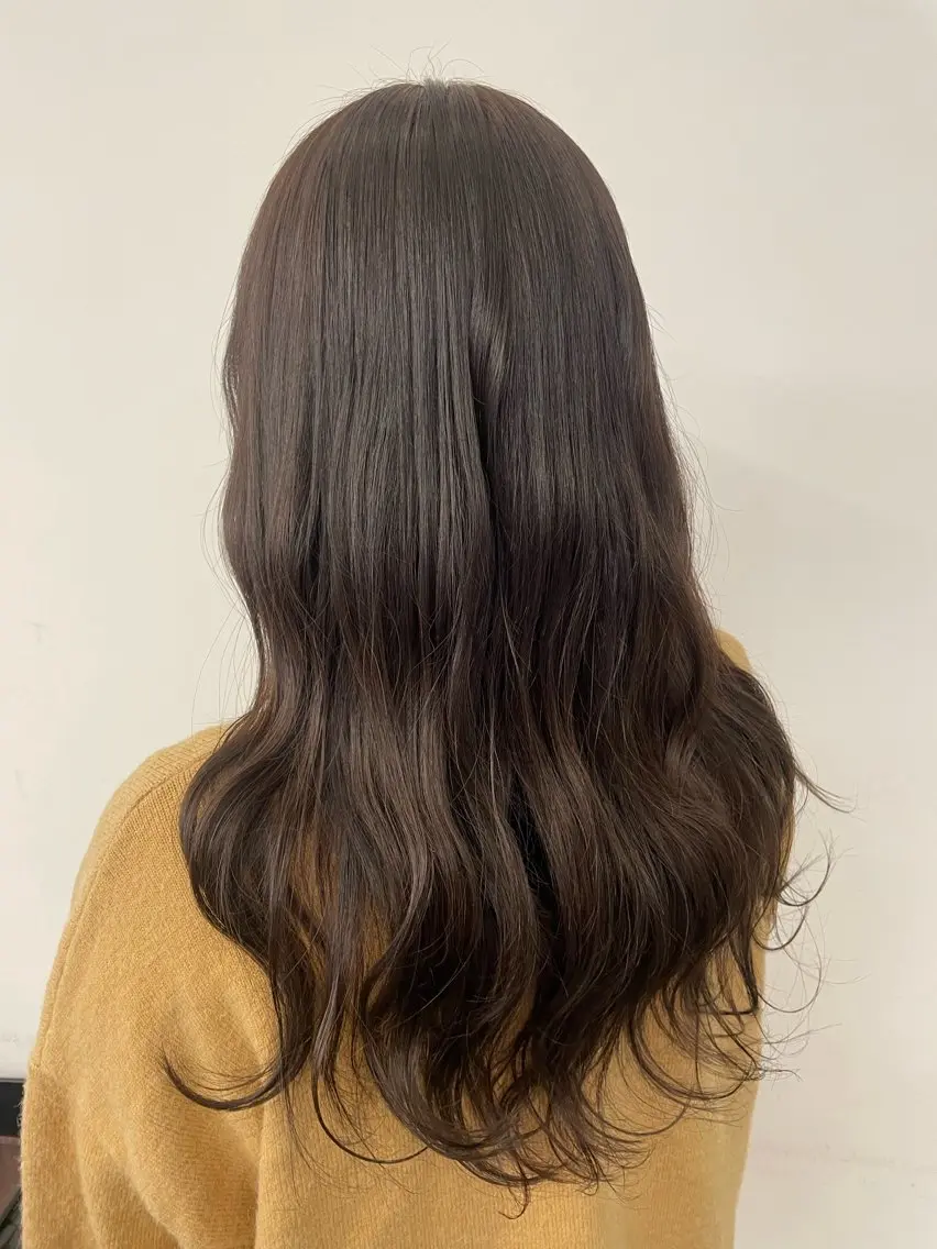 【メンテナンス】☁️艶カラー☁️ 5000円の写真