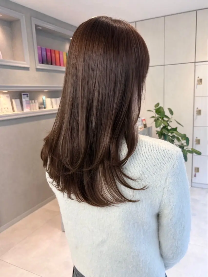 セミロング ヘアカラー トリートメント ヘッドスパ Ichika🦋 韓国風カラーのヘアスタイル