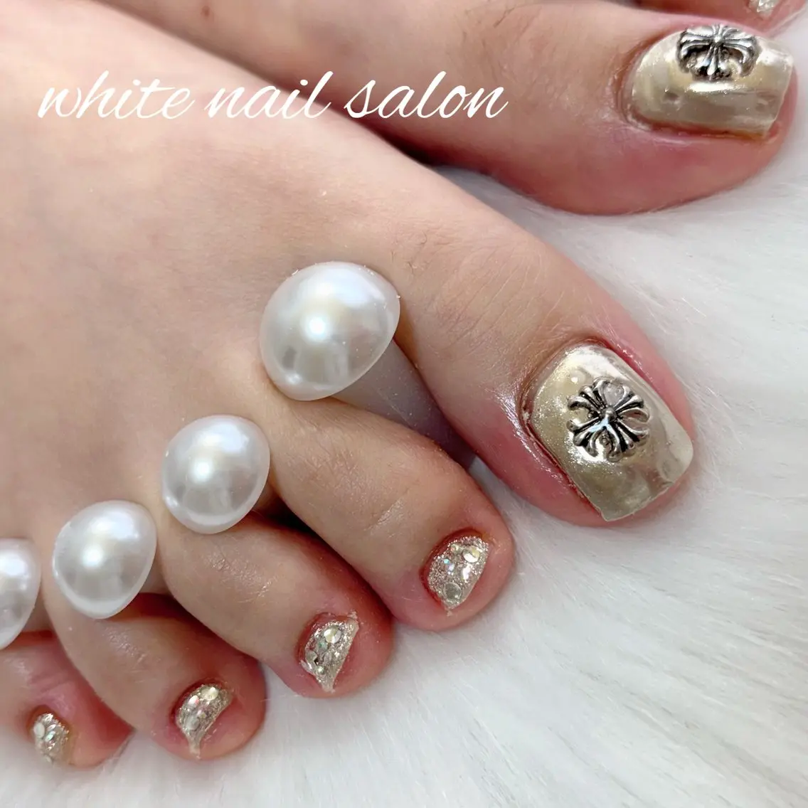 ネイル フットネイル 持ち込み フットネイル white nail salonのネイルデザイン
