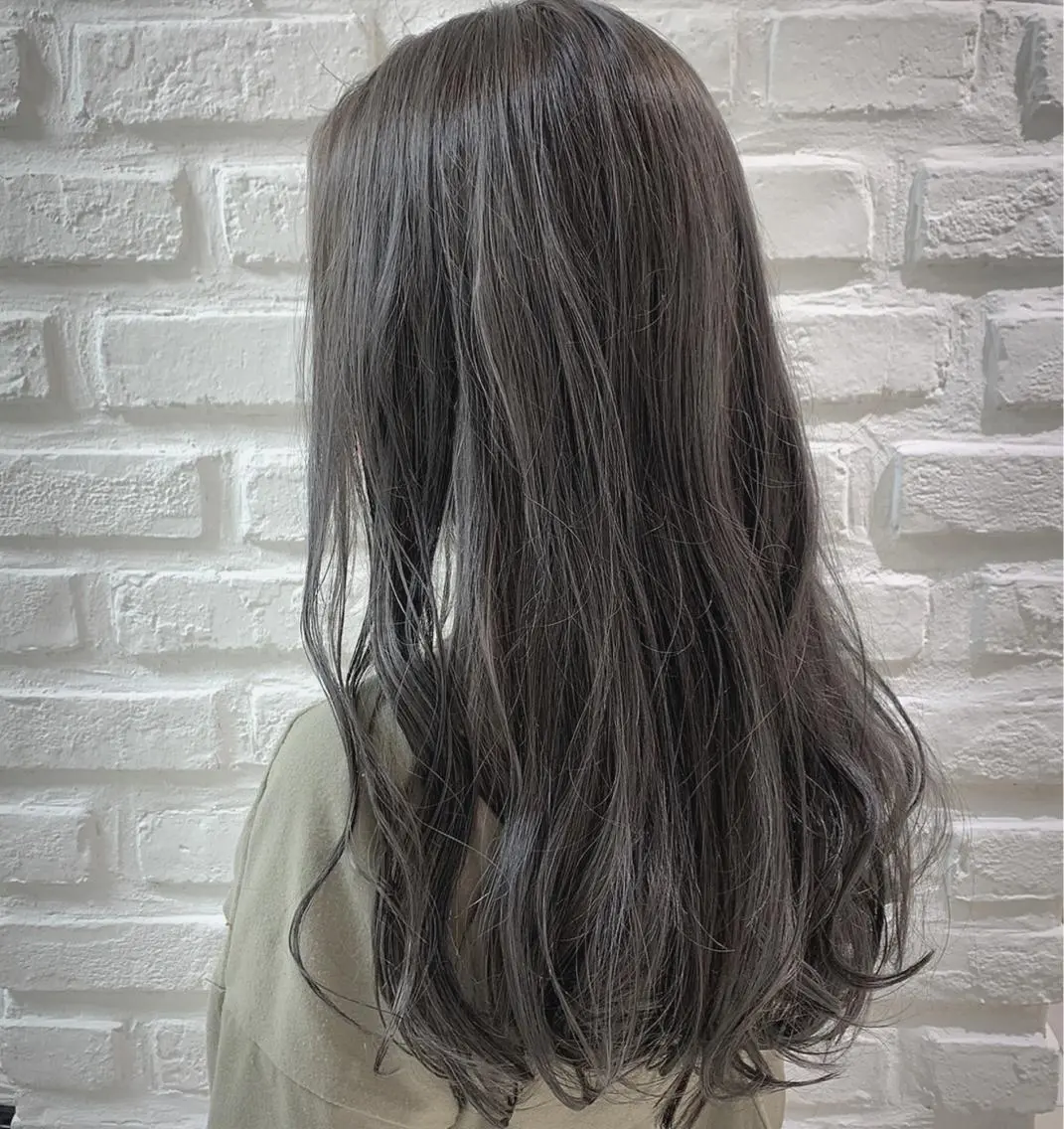 ロング カラー ブリーチ グレージュ ハイライトカラー イルミナカラー ハイライト カット ヘアカラー トリートメント 【髪質改善】 kasumi🌷🌷のヘアスタイル