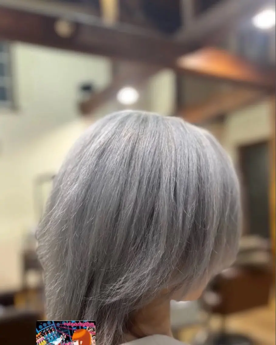 カラー カット ヘアカラー 穴山 斗希のヘアスタイル