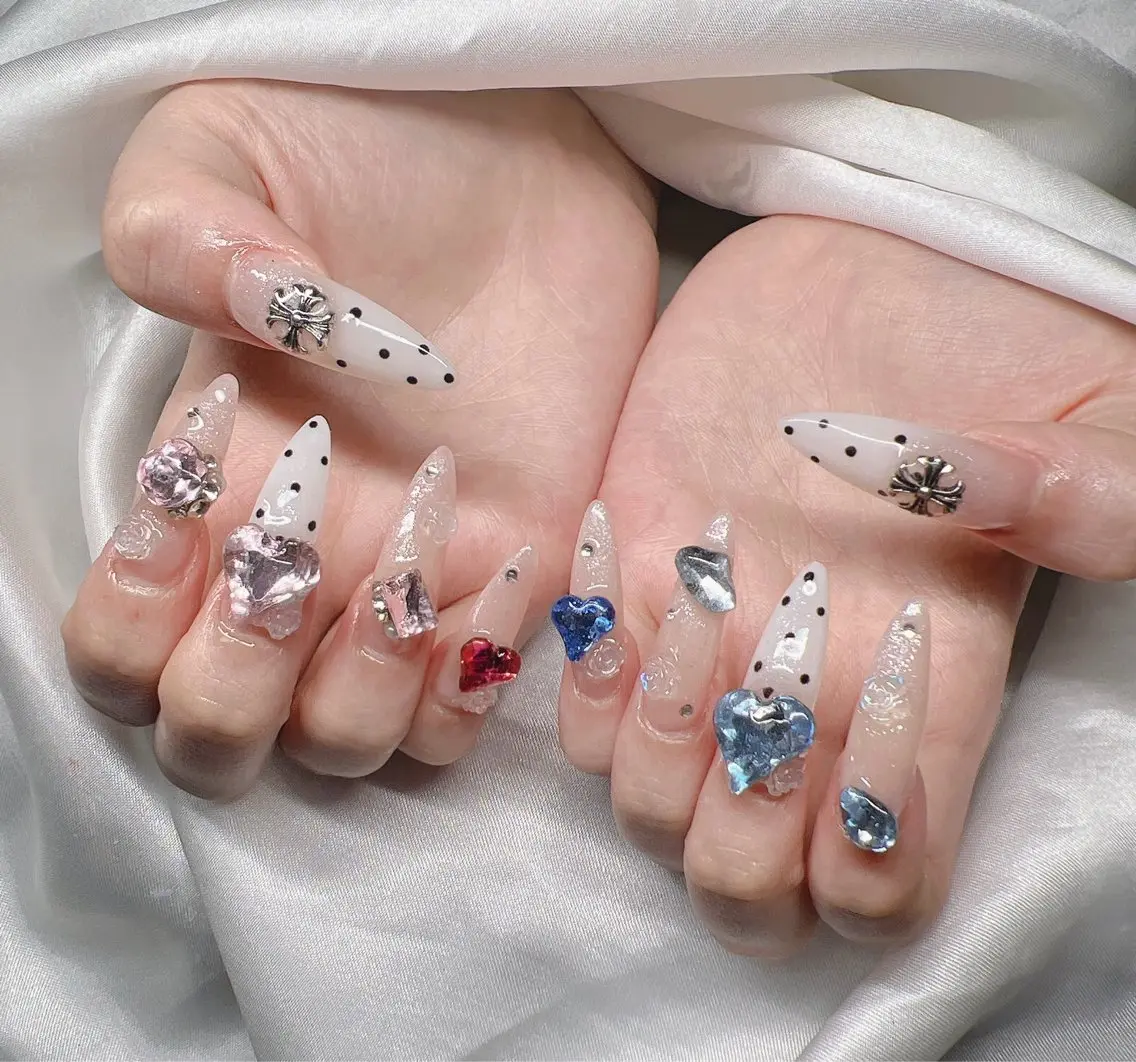 ネイル ハンドネイル Lee Nailsのネイルデザイン