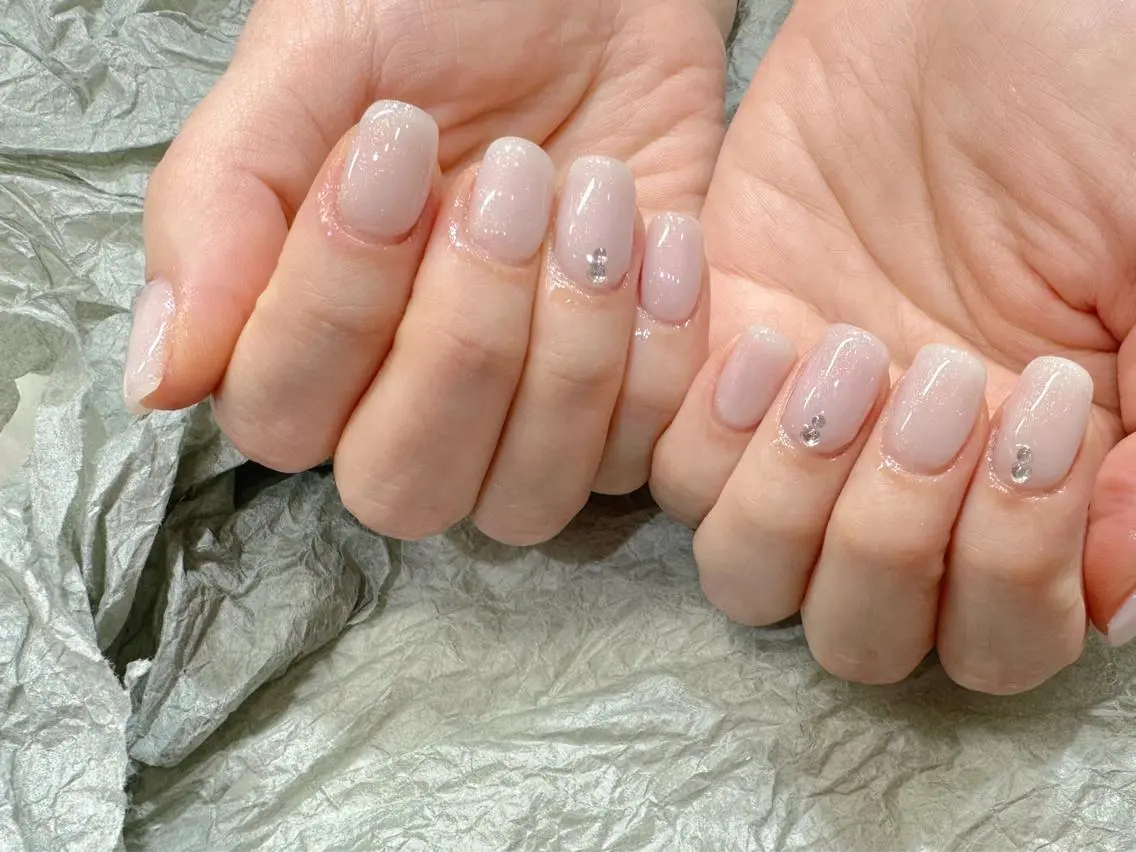 ネイル ストーンネイル Umi nail& eyelashのネイルデザイン