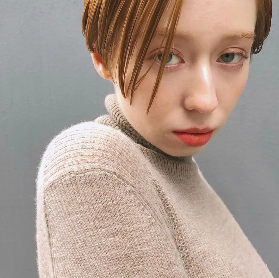 ショート ハンサムショート ショートヘア ボブ♡柔らかいカラー 實松栞理のヘアスタイル