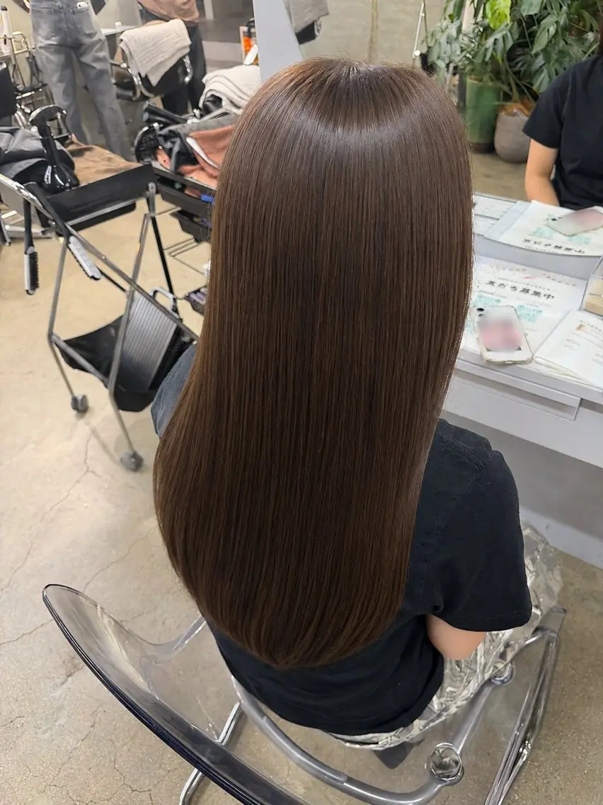 ロング カラー ハタオカ サキのヘアスタイル