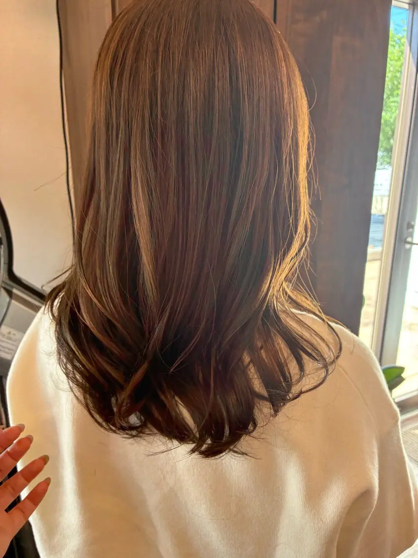 ミディアム カット ヘアカラー 髪質改善/ 透明感カラーのヘアスタイル