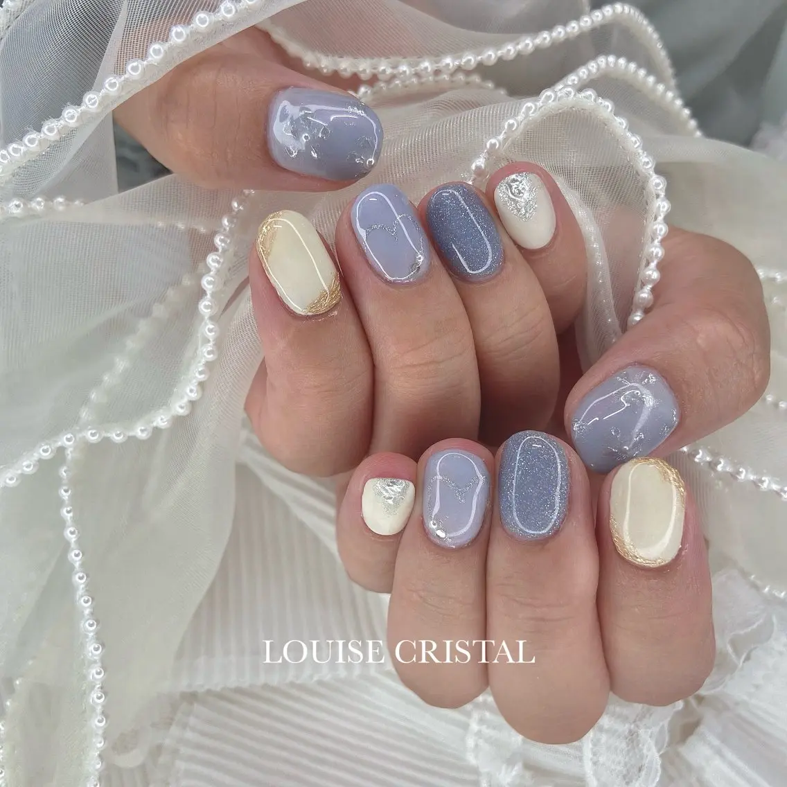 ネイル ハンドネイル LOUISE CRYSTALのネイルデザイン