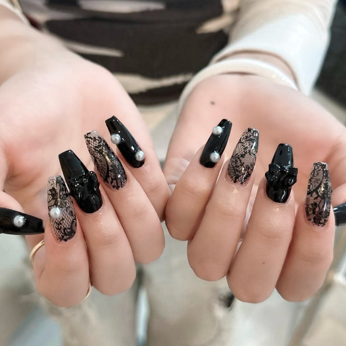 ネイル チークネイル ドット フットネイル フレンチネイル グラデーション ハンドネイル ハンドケア Nihonthy Nail 新宿のネイルデザイン