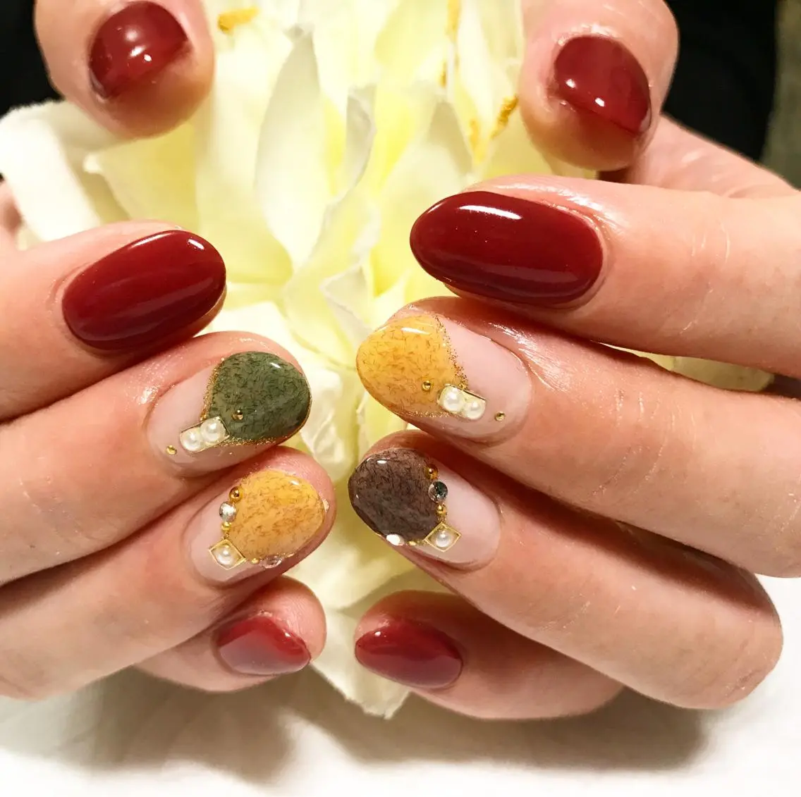 ネイル フットネイル ワンカラーネイル シンプルネイル 春ネイル ホワイト nail fufla ♡yamane♡のネイルデザイン