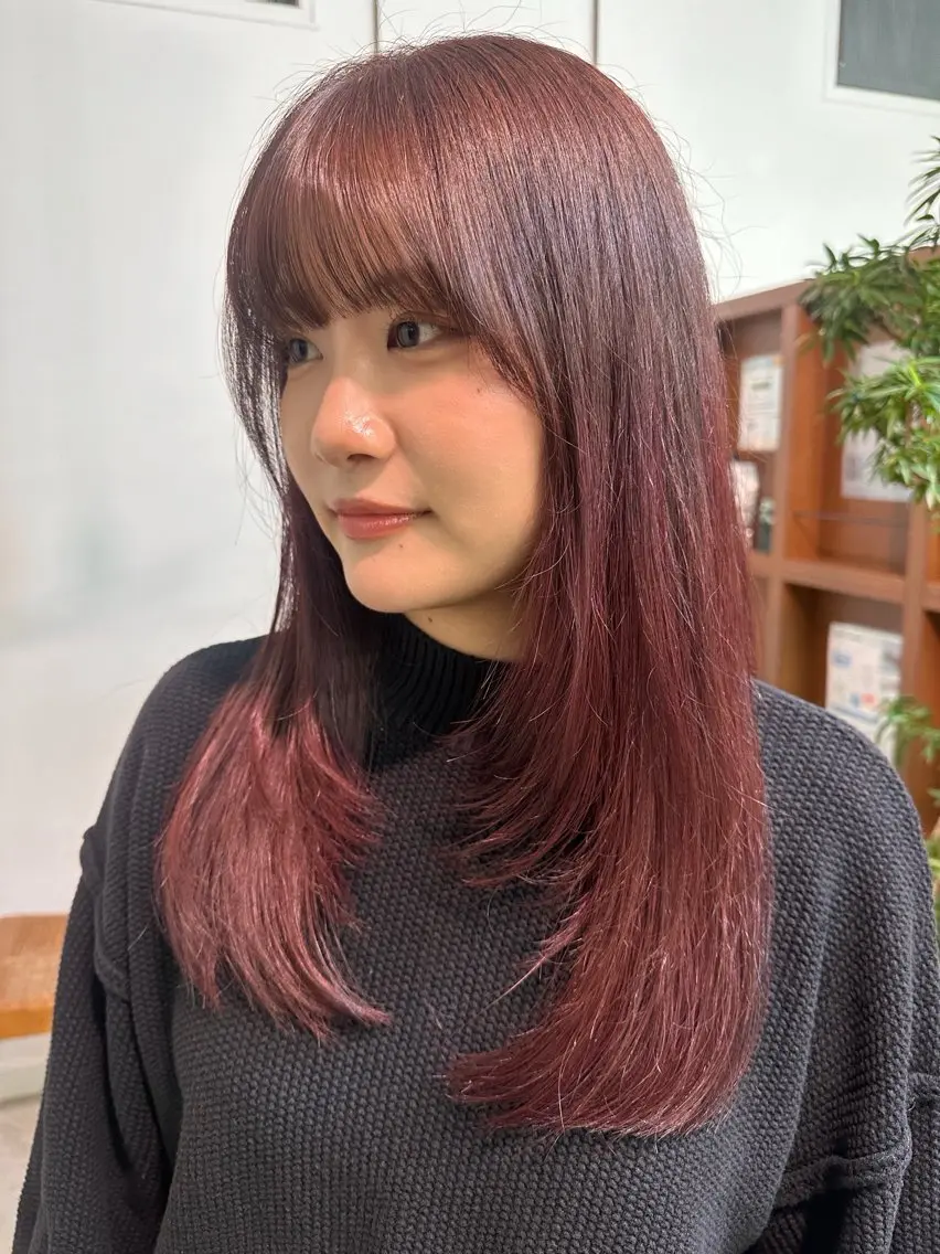 ロング カラー ブリーチ グラデーションカラー 顔まわりレイヤー レイヤーカット shin enom yuukaのヘアスタイル