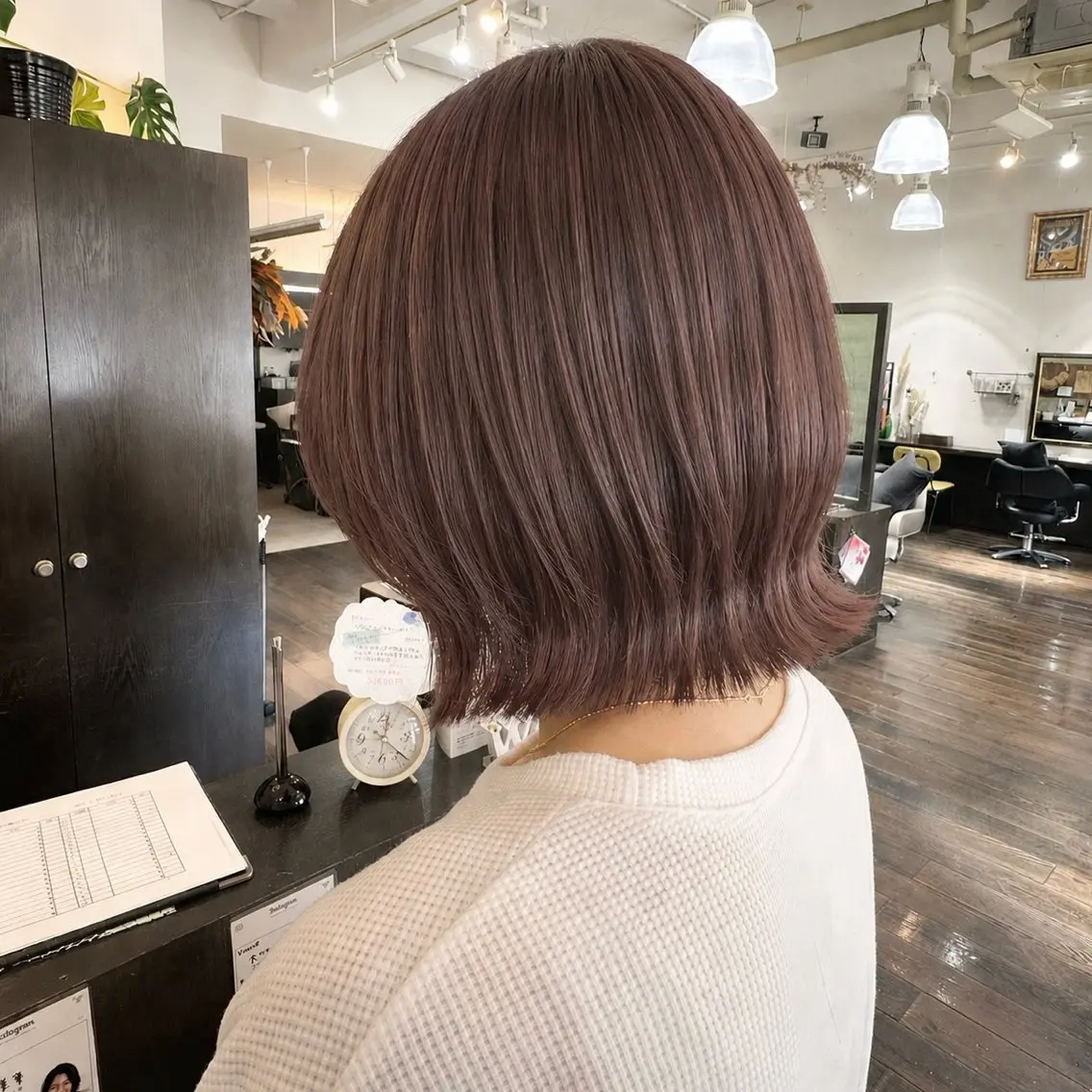ミディアム カラー ボブレイヤー ブラウンカラー 透明感カラー ピンクカラー ピンクブラウン カット ヘアカラー 近藤 優羽のヘアスタイル