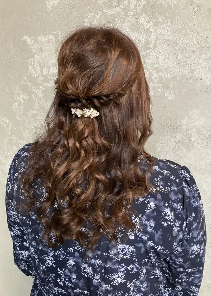 セミロング カラー パーマ ヘアアレンジ メンズ キッズ ハーフアップ 子どものヘアアレンジ メンズバレイヤージュ メンズブリーチ メンズハイライト ヘアカラー トリートメント ヘッドスパ ヘアセット kotona 🤍miuraのヘアスタイル