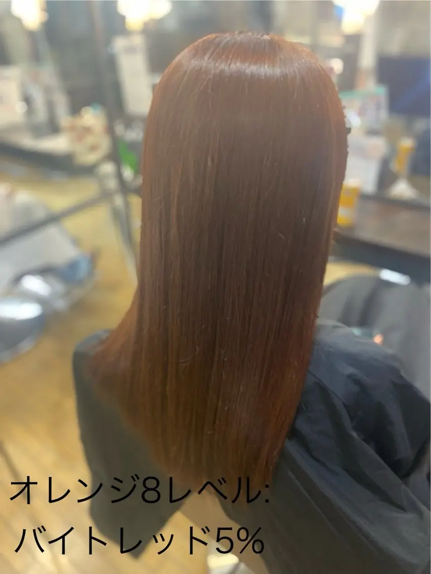 セミロング ラピスキーズ 寺本のヘアスタイル