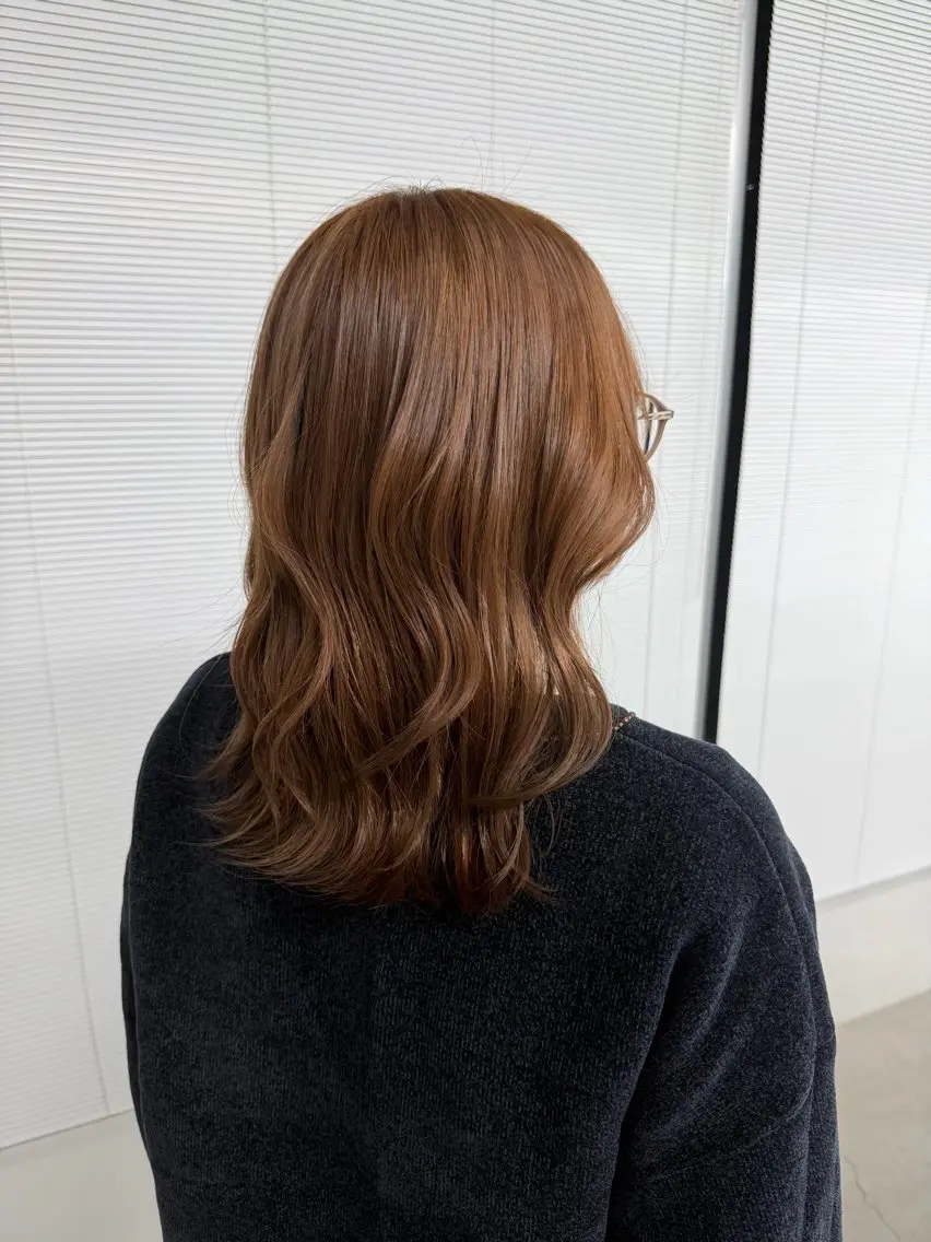 セミロング mei🪽 カラー/パーマモデルのヘアスタイル