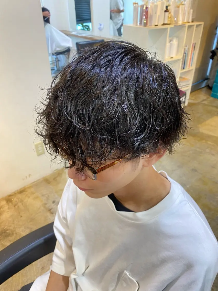 ショート パーマ メンズ カット パーマ トリートメント レイヤーボブ/ 艶カラー/サナ🌼のヘアスタイル