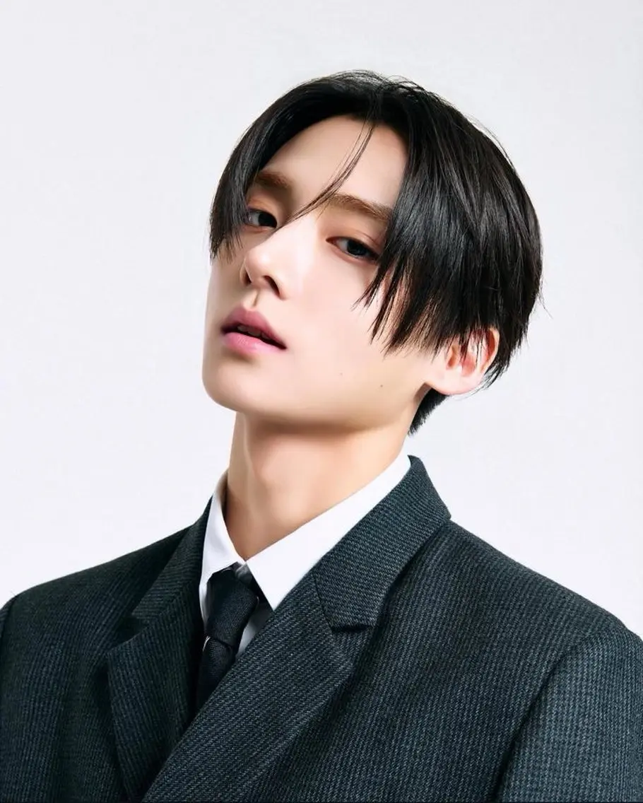 ショート メンズ センターパート 湖城 恵吾のヘアスタイル
