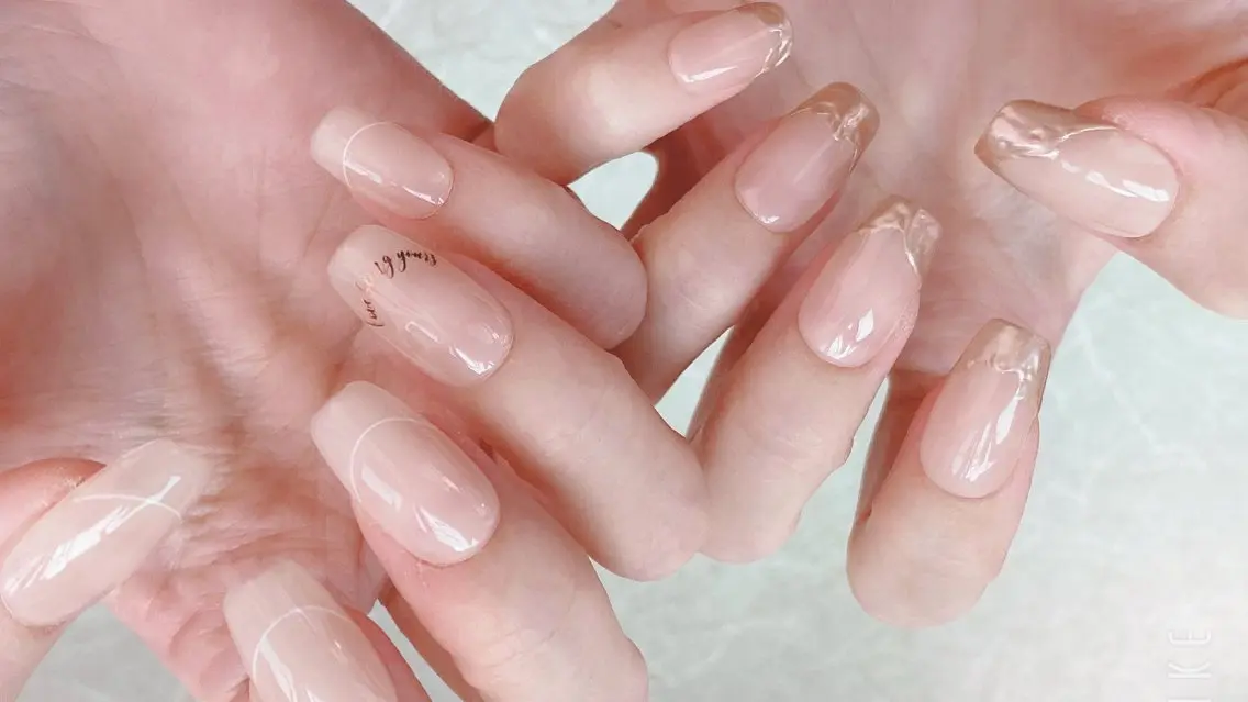 ロング チ まるこのネイルデザイン
