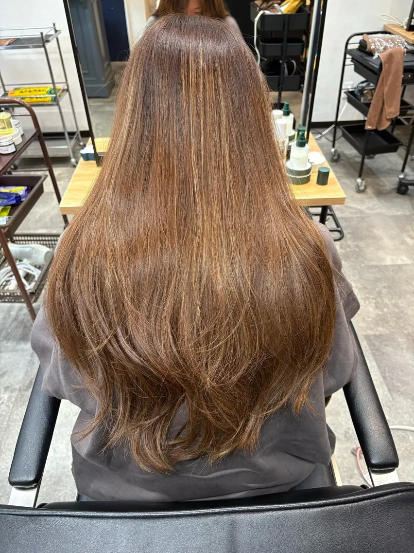 ロング 井上 美織のヘアスタイル