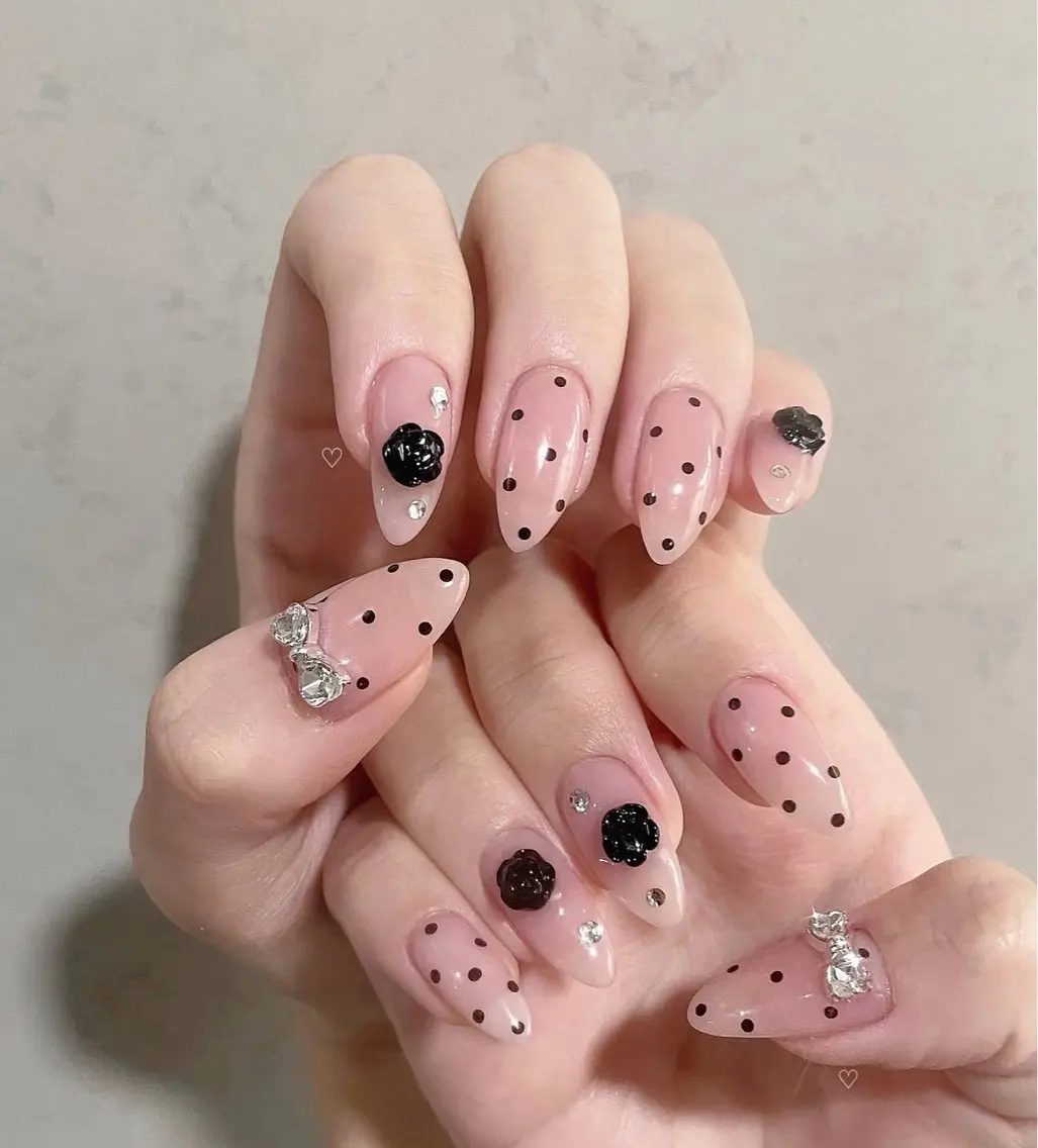 ネイル アートネイル ジェルネイル グラデーション マグネットネイル ニュアンスネイル ハンドネイル Ryu nail studioのネイルデザイン