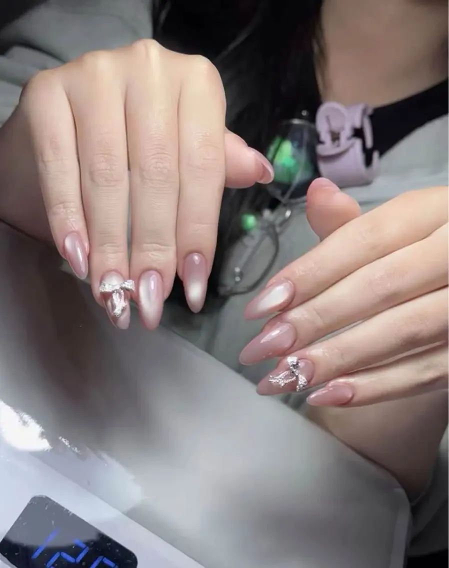 ネイル 韓国ネイル マグネットネイル 持ち込み ハンドネイル Dyo Nail_Royalのネイルデザイン