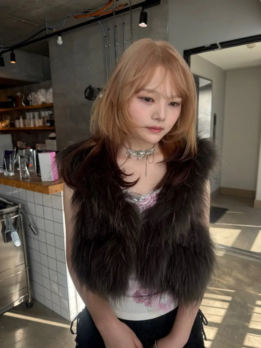 セミロング ヘアカラー Tei /ileのヘアスタイル