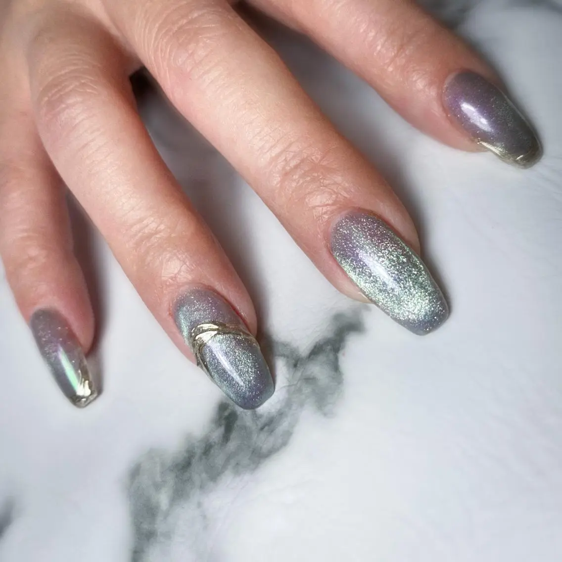 ロング ネイル マグネットネイル ハンドネイル &.nail/ ニュアンス/持込み可のネイルデザイン