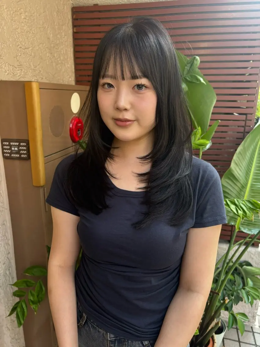 ロング カラー ベージュカラー ブリーチ 透明感カラー ダブルカラー グレージュ カット ヘアカラー トリートメント レイヤーカット🤍 seriraのヘアスタイル
