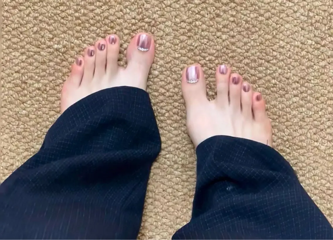 ネイル フットネイル H3 Nail Miniのネイルデザイン