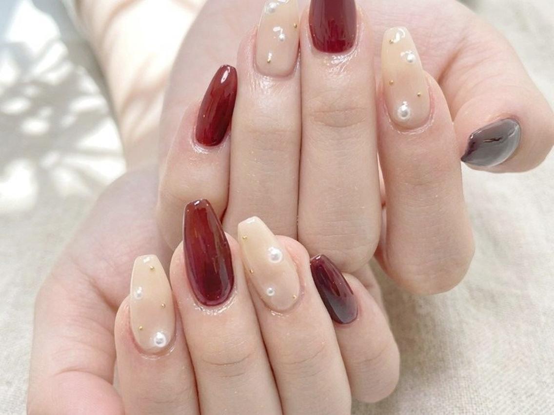 ネイル ワンカラーネイル ストーンネイル ハンドネイル Lili Nail Studio西荻窪店のネイルデザイン
