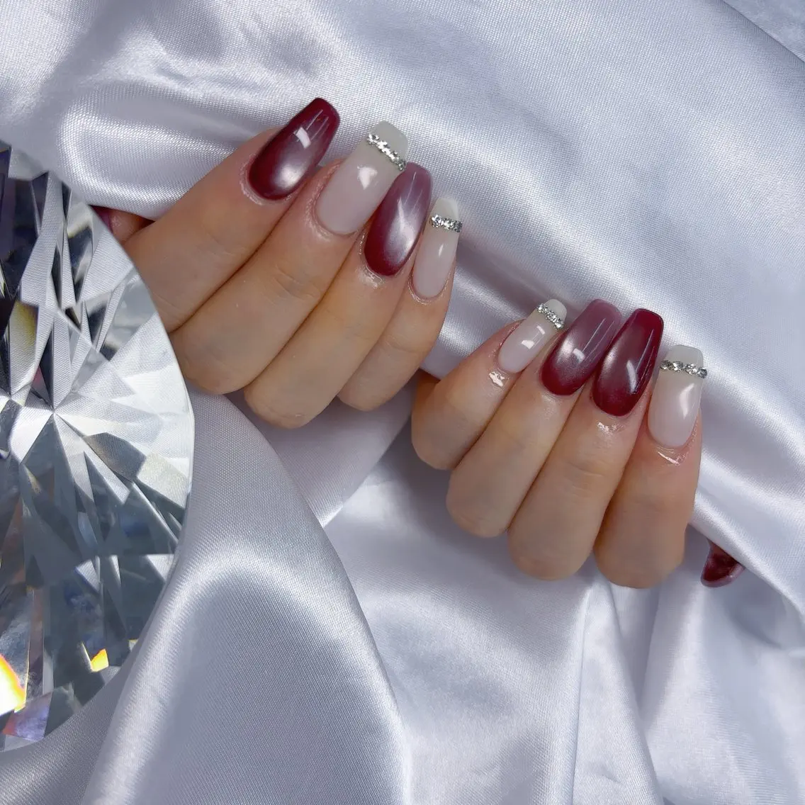 ネイル オーロラネイル フットネイル フレンチネイル ガラスフレンチ 氷ネイル・うるうるネイル ハンドネイル Lance nailのネイルデザイン