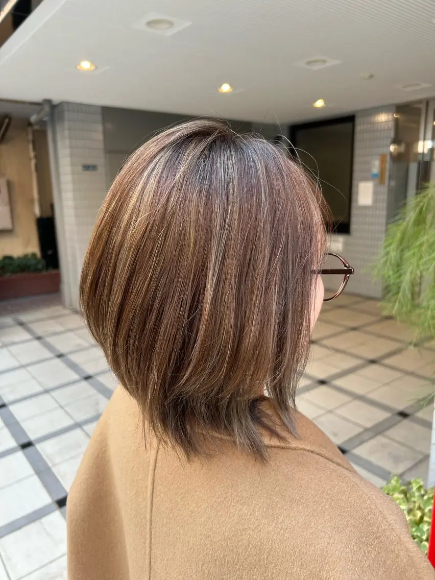 カラー 西村 優那のヘアスタイル
