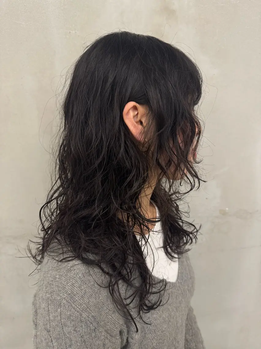 ロング パーマ カット レイヤーカット 🫒natsuのヘアスタイル