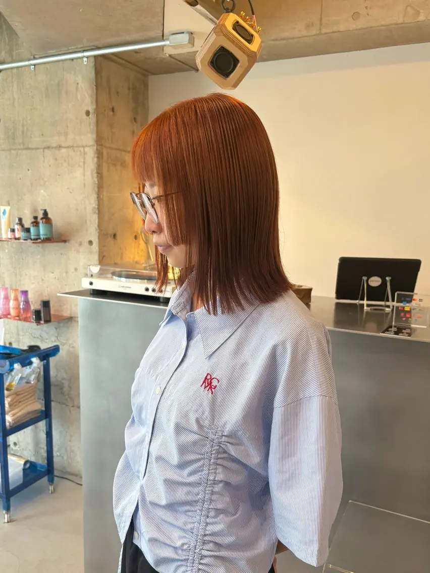 ミディアム カラー ブリーチ ブラウンカラー 透明感カラー ブリーチなしカラー オレンジ ヘアカラー personマオ♡ girly/姫カットのヘアスタイル
