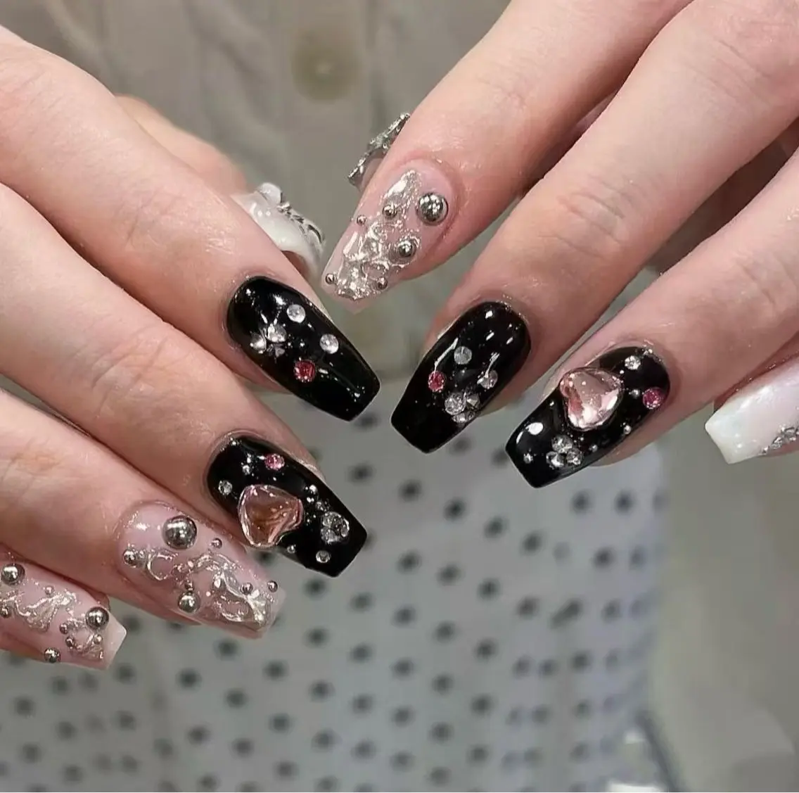 ネイル フラワーネイル フレンチネイル ジェルネイル ガラスフレンチ ハート ハンドネイル BabyYouMi nailのネイルデザイン