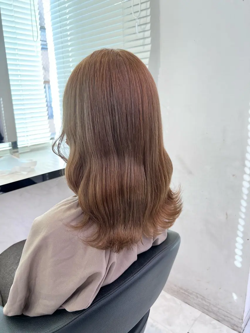 ミディアム カラー ヘアアレンジ カット ヘアカラー トリートメント ヘッドスパ ヘアセット 💕上野美容師☁ ブリーチ💖サワのヘアスタイル
