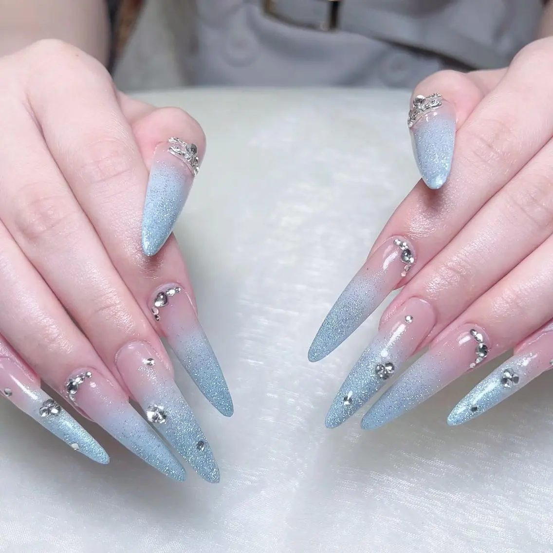 ネイル 持ち込み ハンドネイル Nail salon 木にいるのネイルデザイン