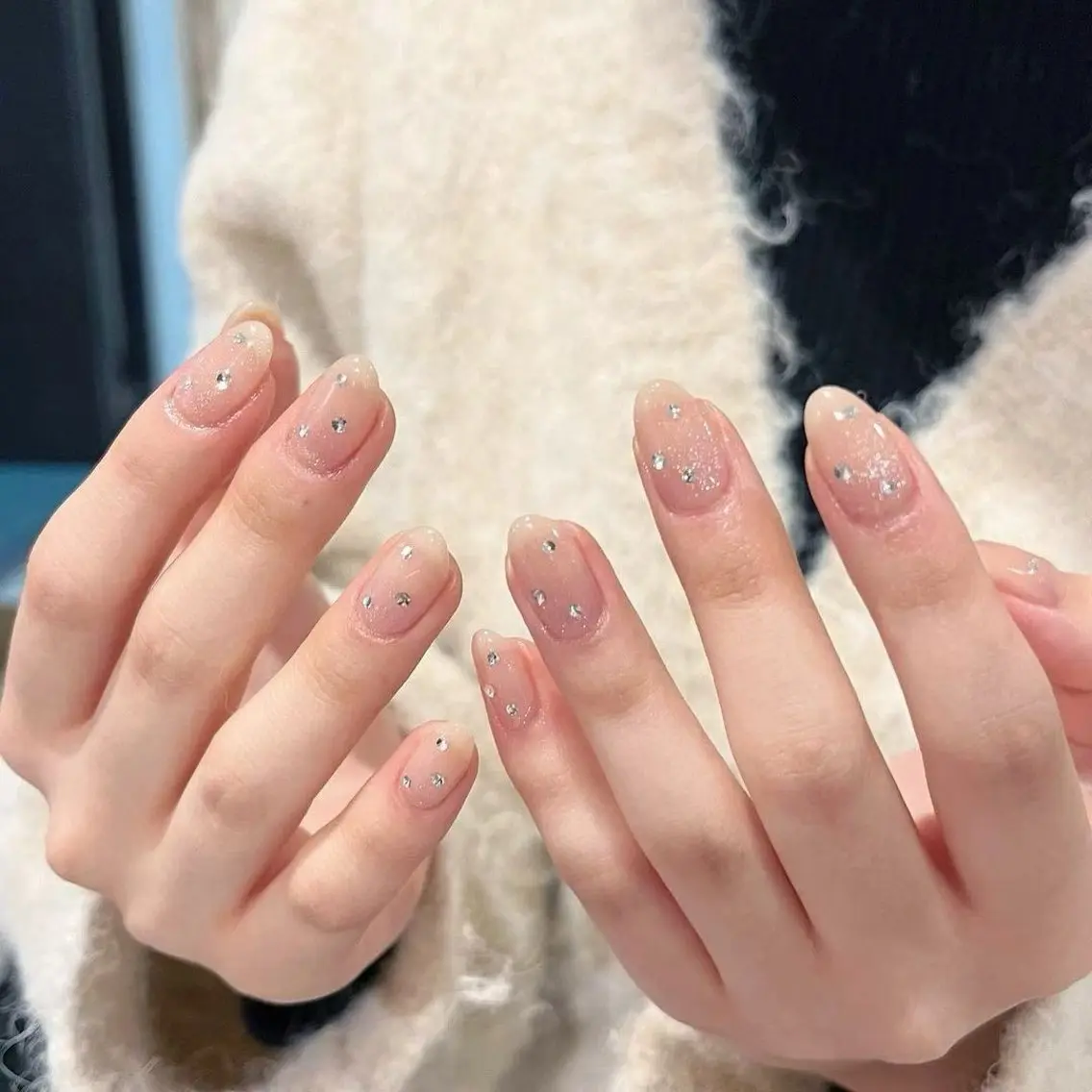 ネイル RUBYネイルサロン 9Caratsのネイルデザイン