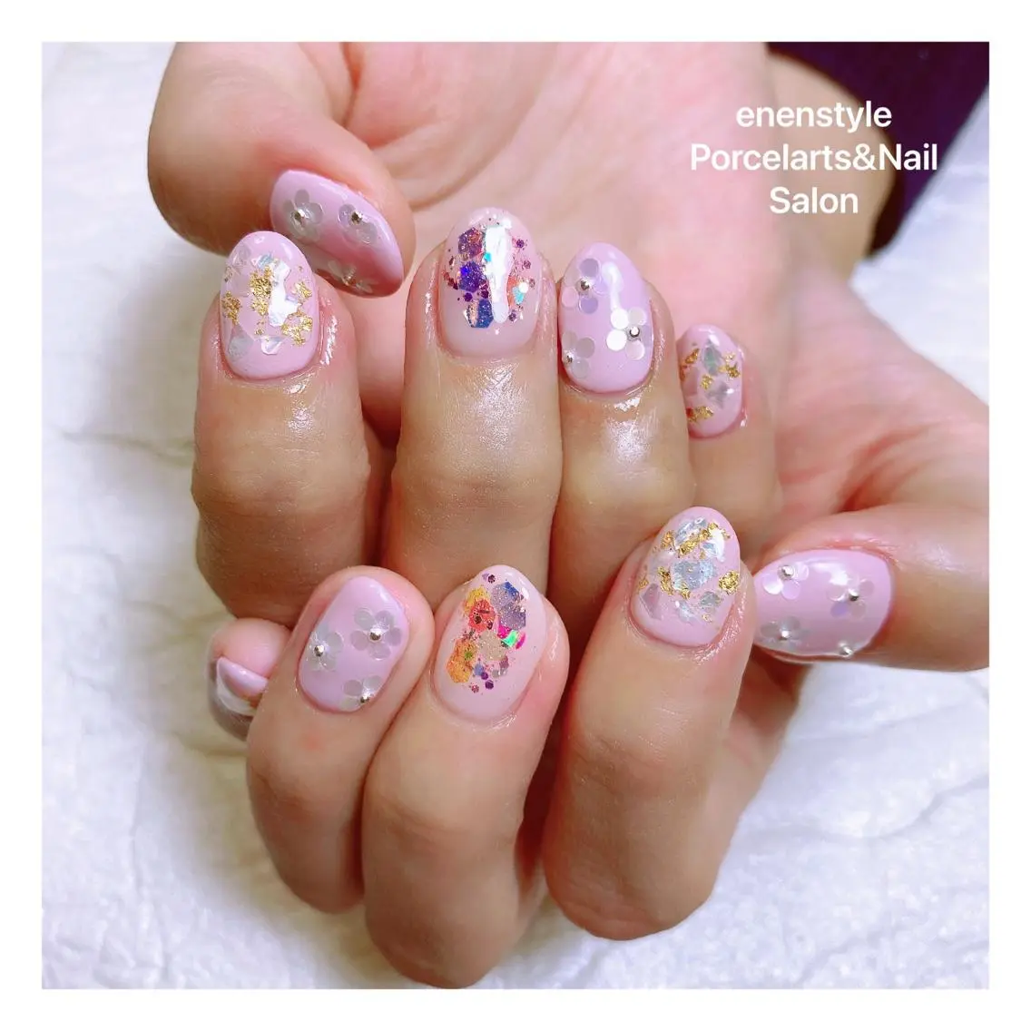 ミディアム ネイル ハンドネイル 🐾enen style 🐾のネイルデザイン