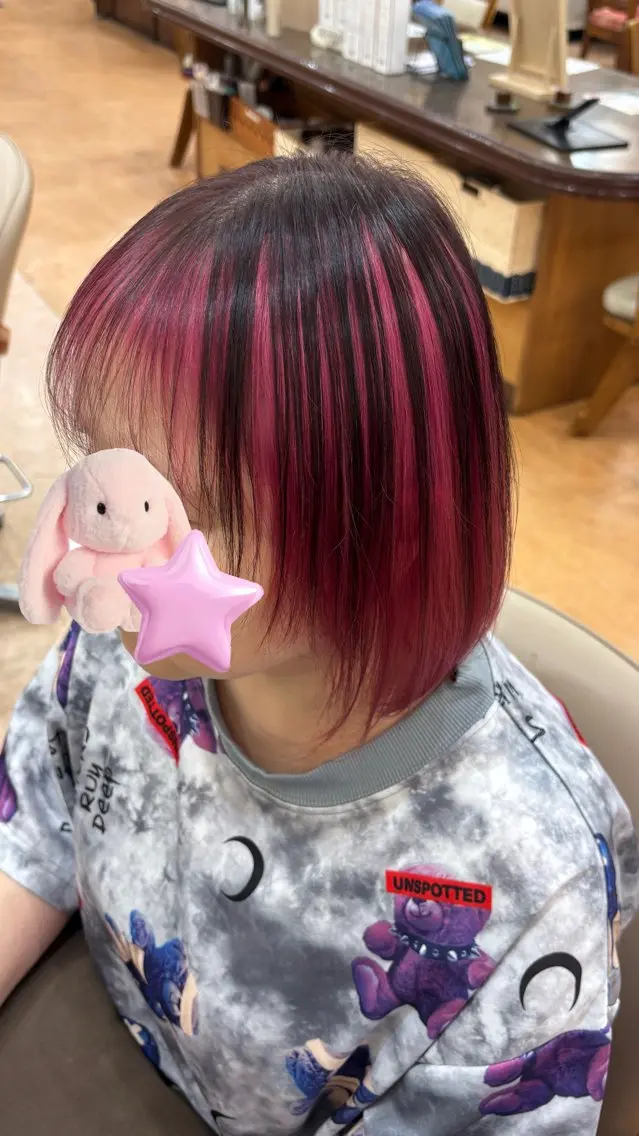 カラー ヘアカラー 土井 萌花のヘアスタイル
