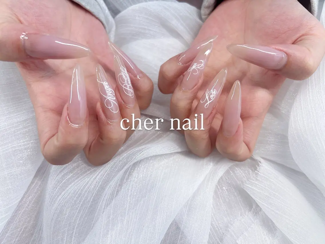 ネイル ハンドネイル cher loydのネイルデザイン